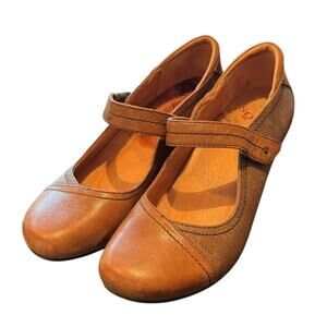 Taos Size 8 Brown Leather Mambo Mary Jane Shoes